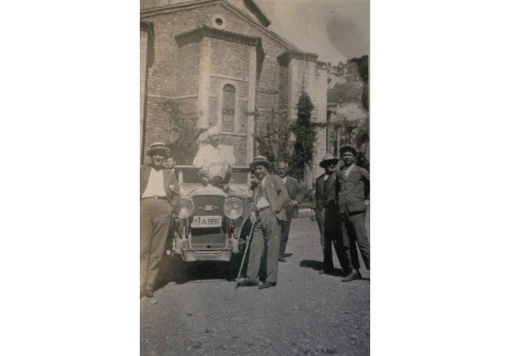 Ομόγυρις στην εκκλησίας