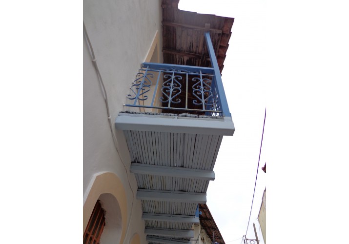ξύλινος εξώστης (Τρόπαια)