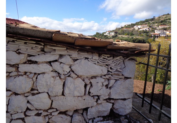 Πλήρωση λιθοδομής με κεραμικά υλικά