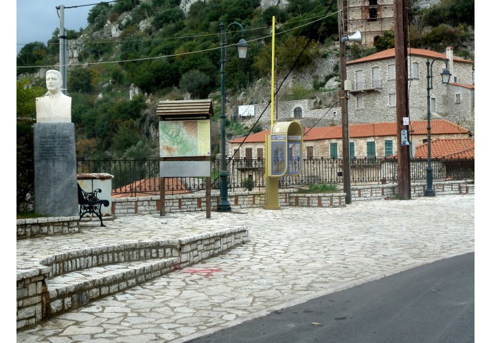 άποψη πρώτου πλατώματος καθ' ύψος