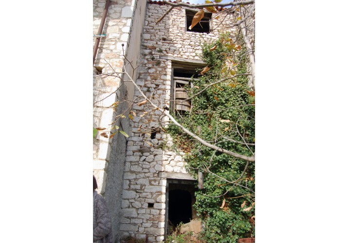 πίσω όψη κτηρίου