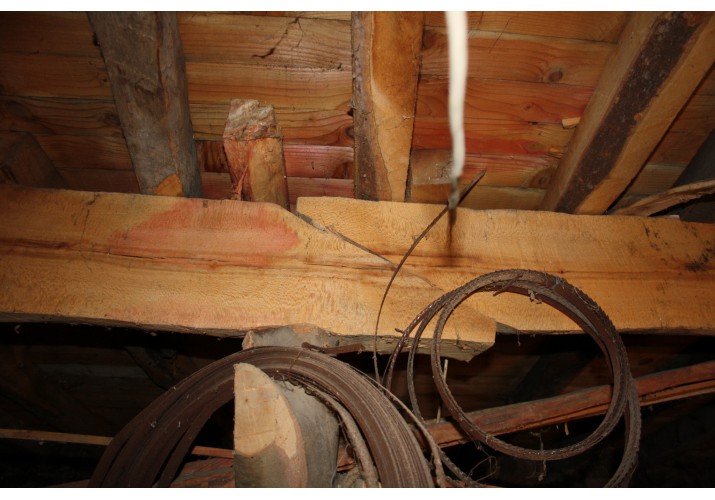 Λοξότμητη διαμήκης σύνδεση της κύριας δοκού (πάτερου)στην περιοχή έδρασης της σε ξύλινο υποστύλωμα