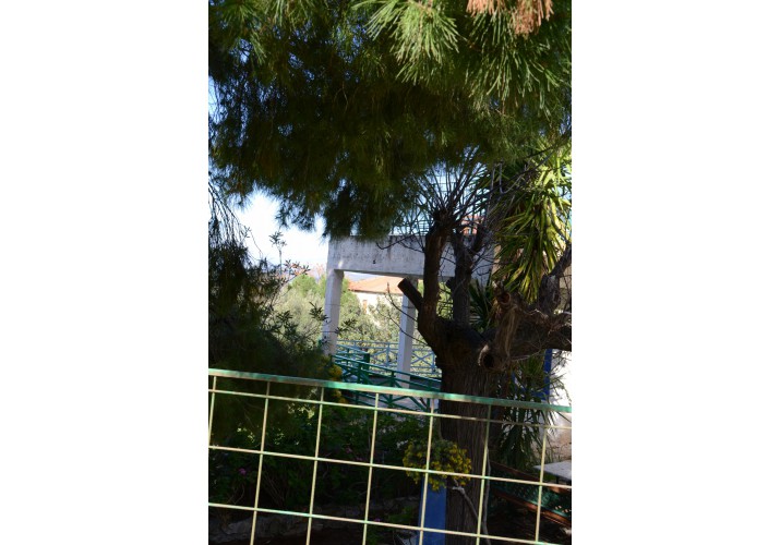 _παραδοσιακά κτίρια με παρεμβάσεις που αλλοιώνουν τον αρχιτεκτονικό χαρακτήρα