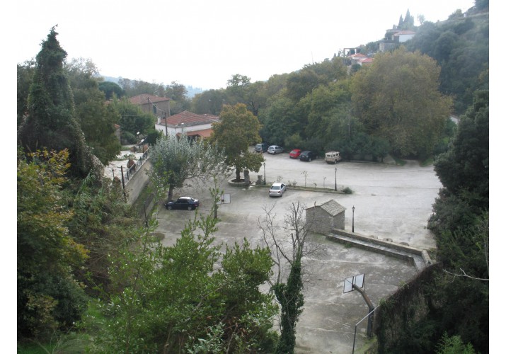 Πλατεία Κ. Ζαφειρίου/Φραγκάκη - Χώρος στάθμευσης