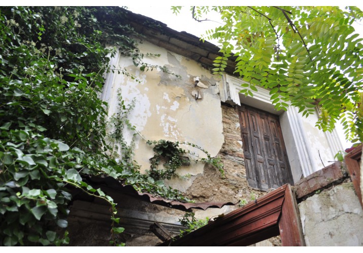  Φθορές εξωτερικού επιχρίσματος και διακοσμητικού πλαισίου