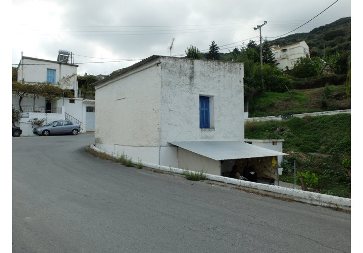 Άποψη από τον δρόμο