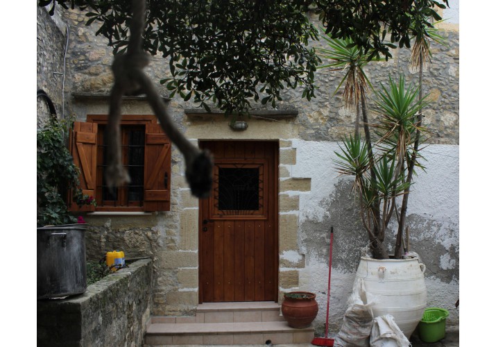 Όψη κατοικίας από εσωτερική αυλή