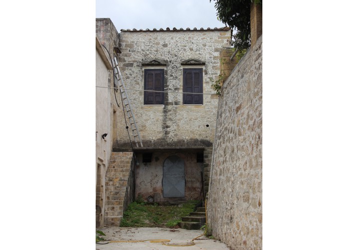 Κύρια όψη από δρόμο