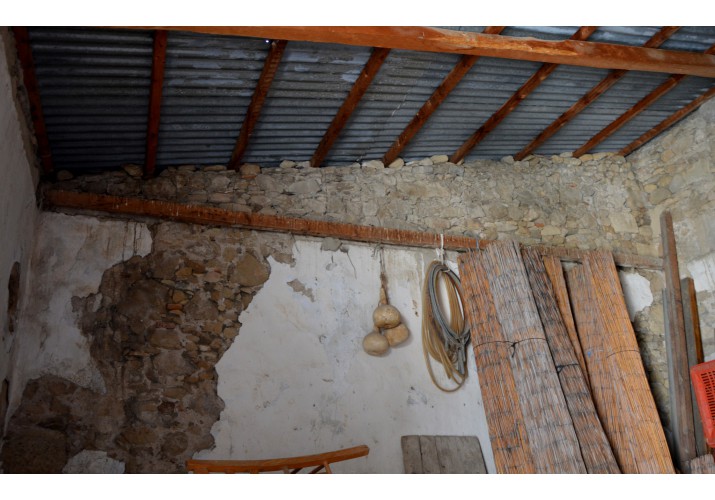 Προσθήκη στέγης στον όροφο