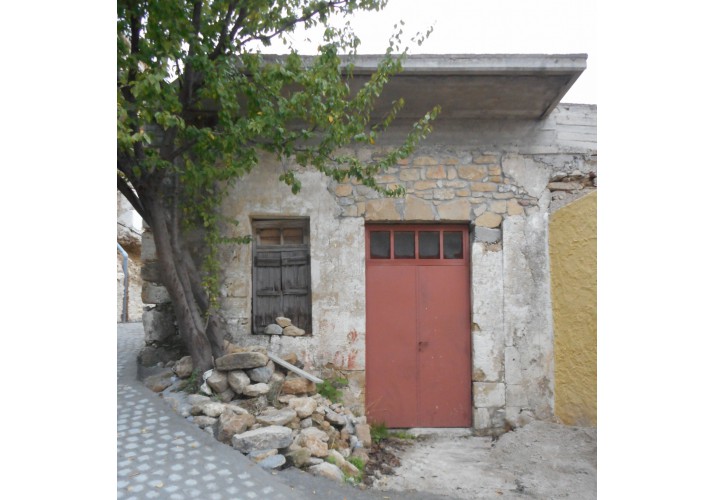Προσθήκη μεταλλικής πόρτας όταν δίπλα το κούφωμα είναι ξύλινο