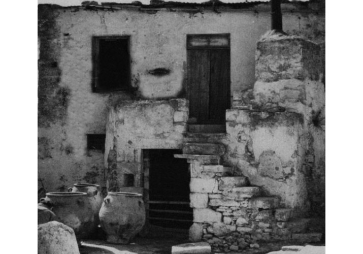 όψη κτηρίου με την σκάλα,αρχείο κ.Σφακιαγιαννάκη