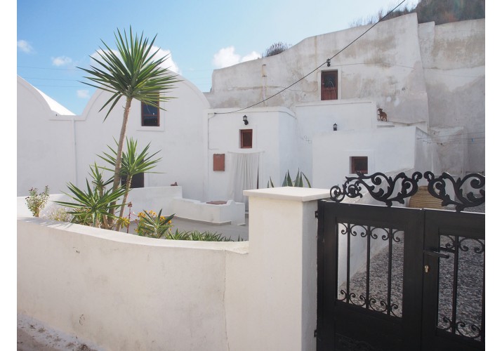 ΚΤΗΡΙΑ ΜΕ ΔΩΜΑ