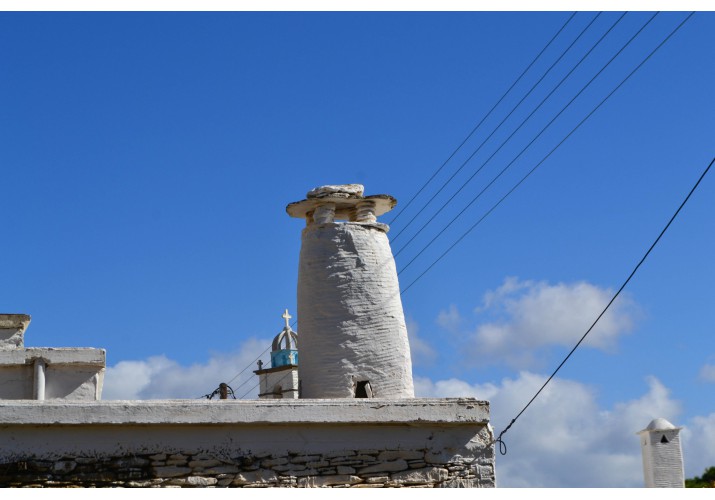 ΚΑΜΙΝΑΔΑ ΜΕ ΣΑΡΔΕΛΩΜΑ 