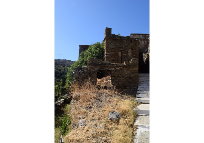 ΚΤΙΡΙΟ ΜΕ ΔΗΜΟΣΙΑ ΧΡΗΣΗ ΣΕ ΚΑΚΗ ΚΑΤΑΣΤΑΣΗ 