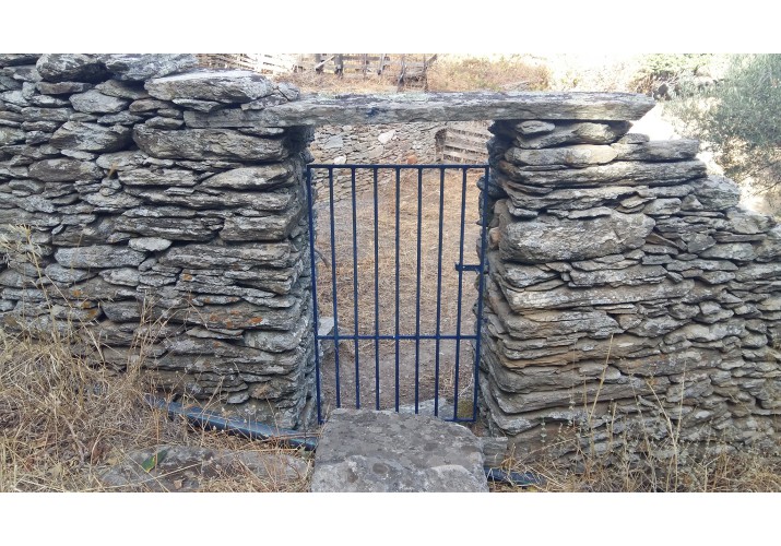Σιδερένια μακελίνη κτήματος 