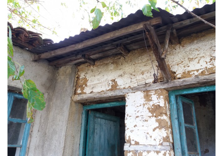 Παράδειγμα στερέωσης αντηρίδων στεγάστρου σε ξυλοδεσιά. 