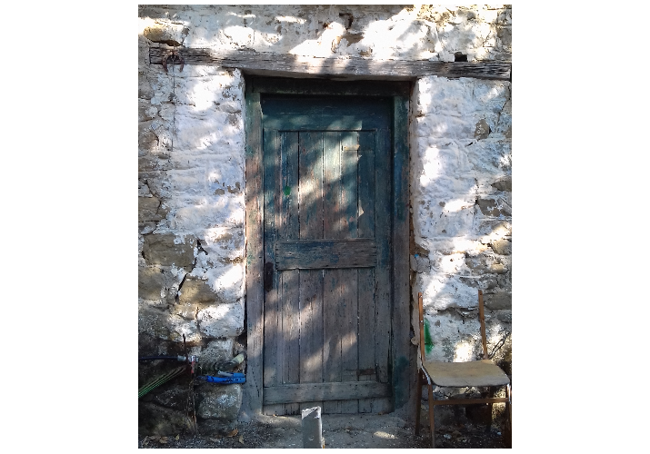 καρφωτή πόρτα