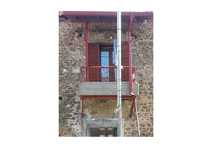 Προσθήκη μπαλκονιού από σκυρόδεμα