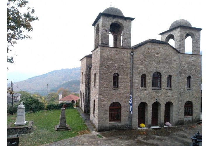Η κεντρική εκκλησία της Δροσοπηγής, Αγ. Παρασκευή
