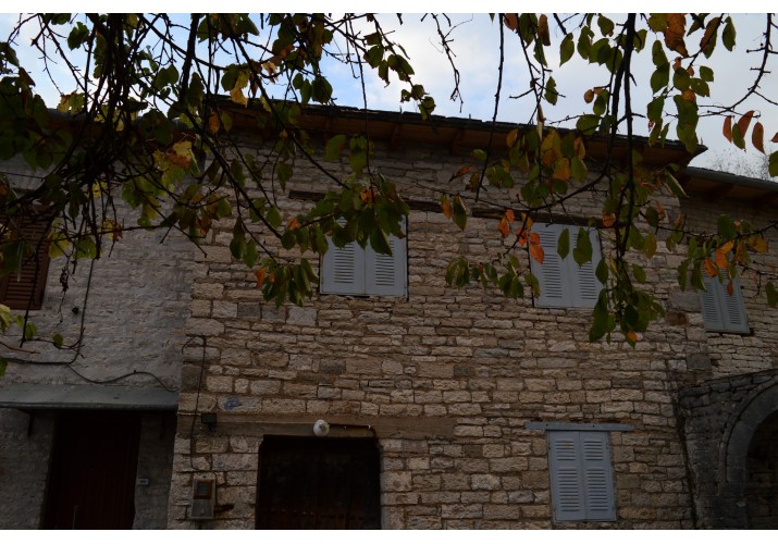 Βορειοδυτική Όψη