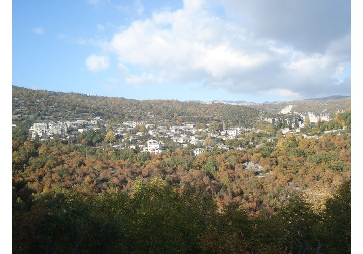 Ο οικισμός κατά τους φθινοπωρινούς μήνες