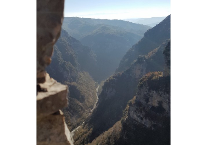Άποψη Χαράδρας του Βίκου από το μπαλκόνι της Ι. Μ. Αγίας Παρασκευής 
