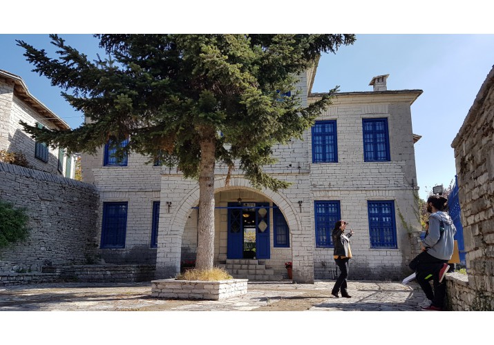 Ριζάρειο Εκθεσιακό Κέντρο