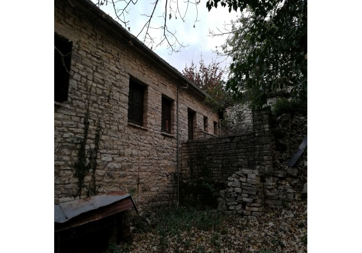 ΒΑ Πλευρά με βεράντα