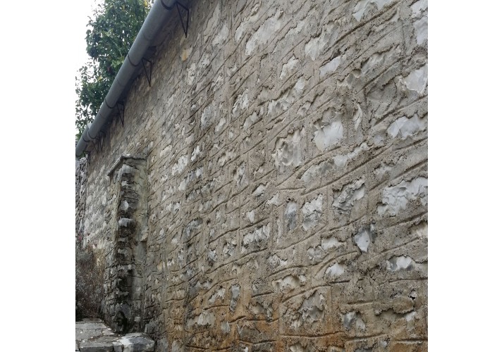 Κάλυψη αρμών τοιχοποιίας με μπετόν 
