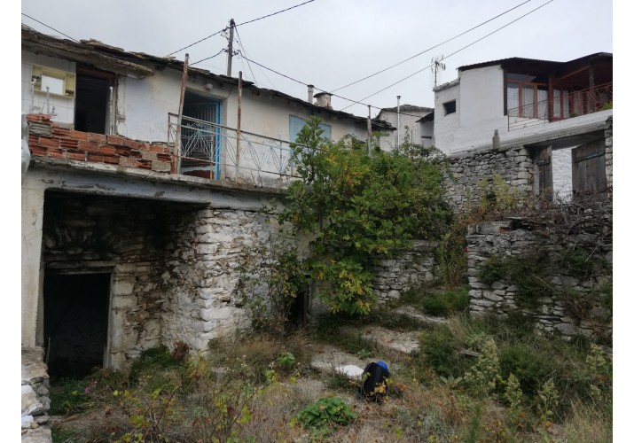Αυλή κατοικίας 1