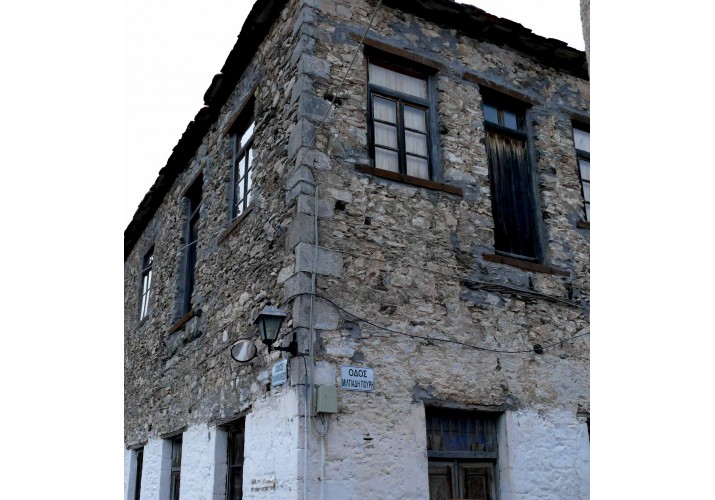 Μονοί γωνιαίοι λίθοι