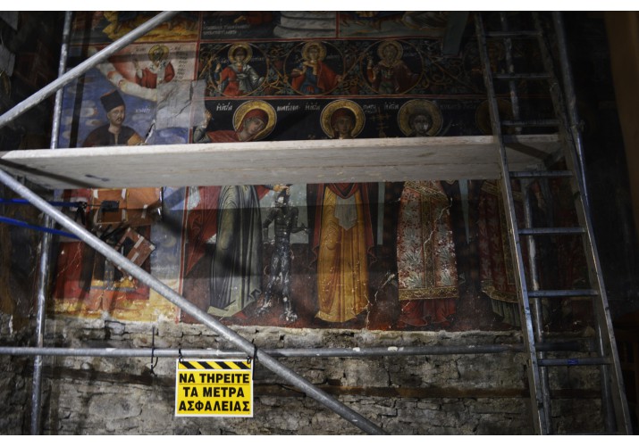 Αγιογραφίες στο εσωτερικό του ναού