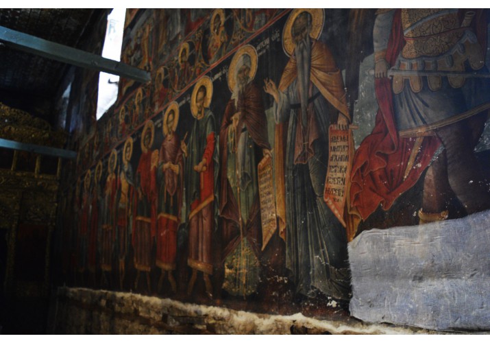 Αγιογραφίες στο εσωτερικό του ναού