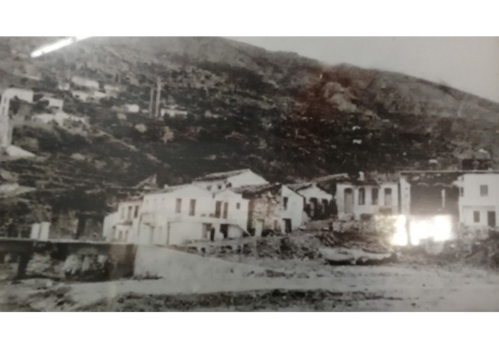Άποψη του χωριού από το λιμάνι, πιθανότατα αρχές 20ου αιώνα