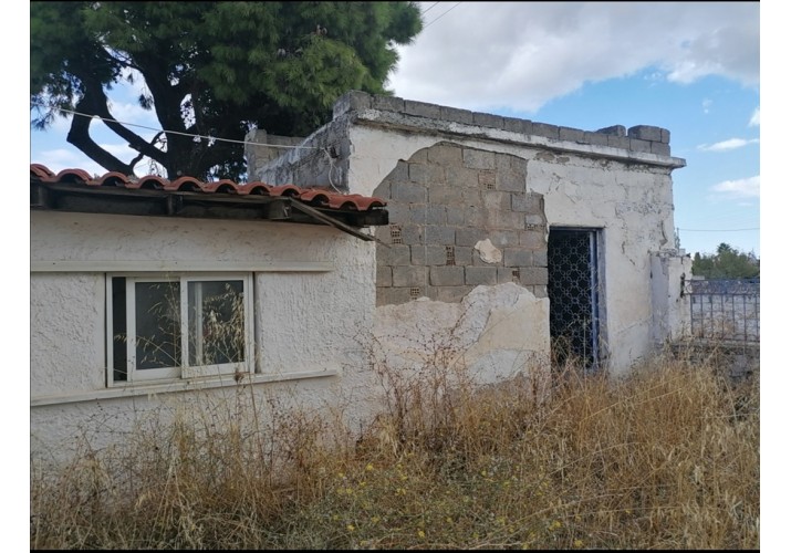 Κτίριο σε μέτρια κατάσταση