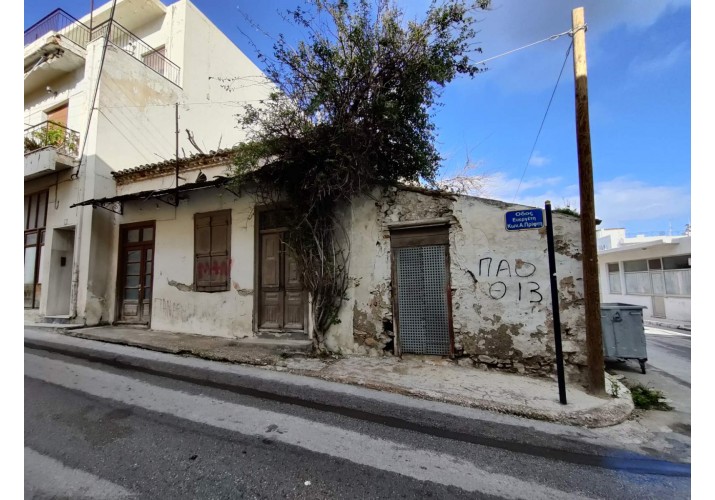 Κτίριο σε μέτρια κατάσταση