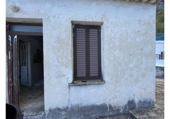 Αντικατάσταση Ξύλινων Κουφωμάτων με Αλουμινίου - Κτίριο 108