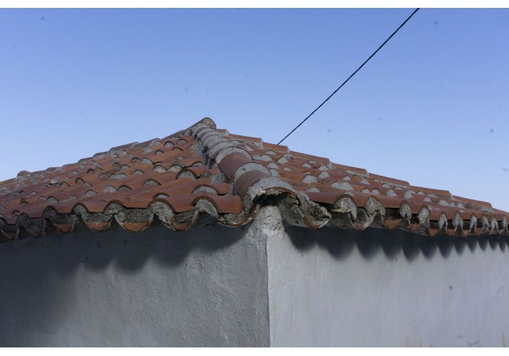 Αντικατάσταση παλαιών κεραμιδίων και ένωση με τσιμεντοκονία