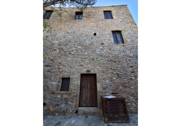 Δυτική όψη (1)