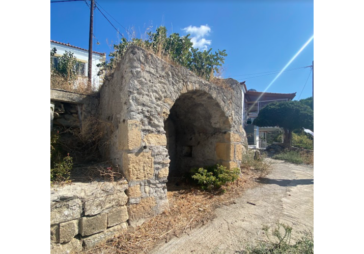 Χωστόσπηλο