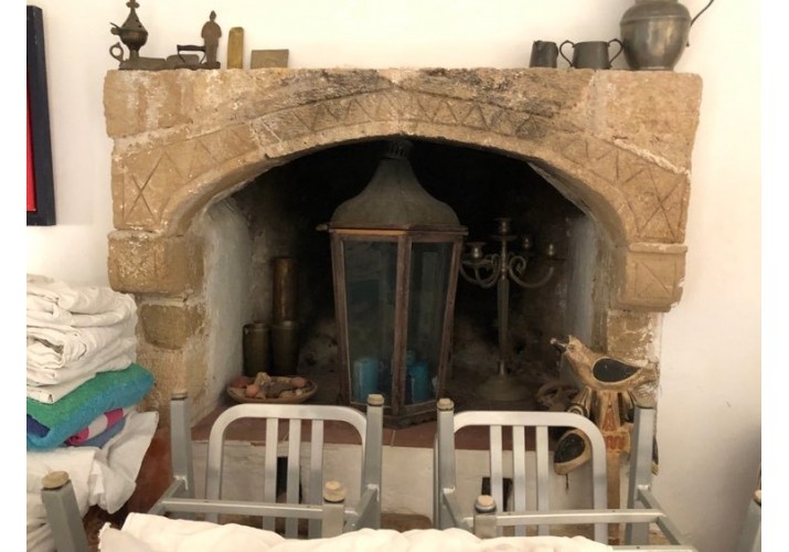Τζάκι στο σπίτι της Αγγλίδας