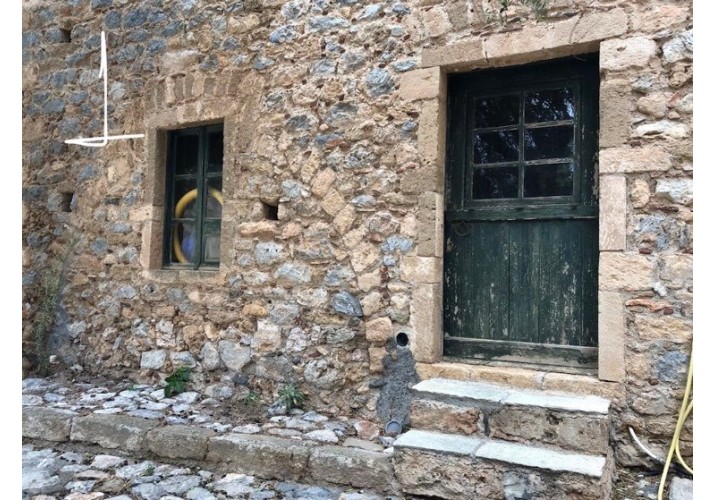 Ξύλινη πόρτα εισόδου 