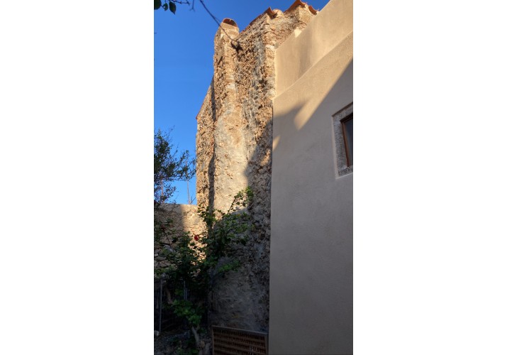 Βορειοδυτική Όψη
