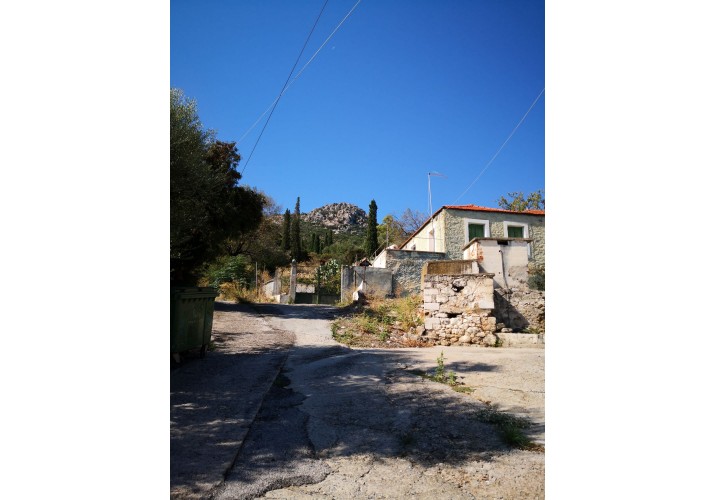 1. Πλάτωμα στην γειτονιά Λαζαρέικα