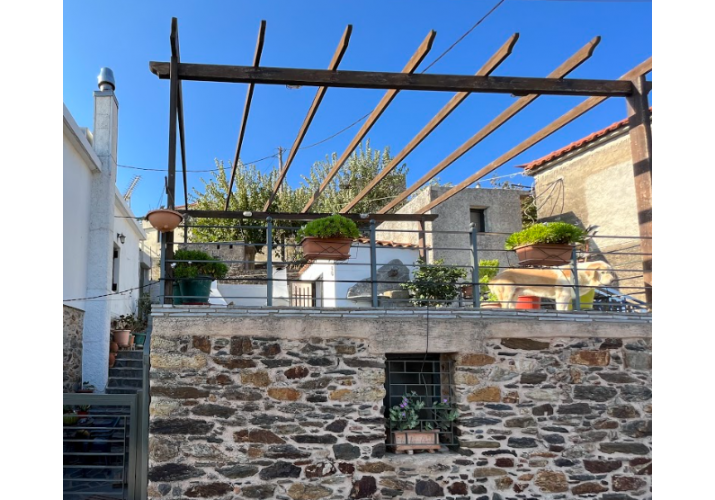 Ξύλινη πέργκολα