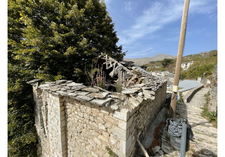 Κατάρρευση στέγης