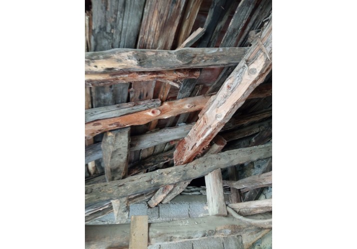 Εσωτερική φωτογραφία στέγης​