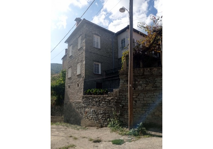 Φωτογραφία νότιας όψης της κατοικίας 51