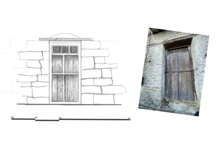 πόρτα κτιρίου 27 