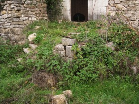 σκάλα υπό κατάρρευση